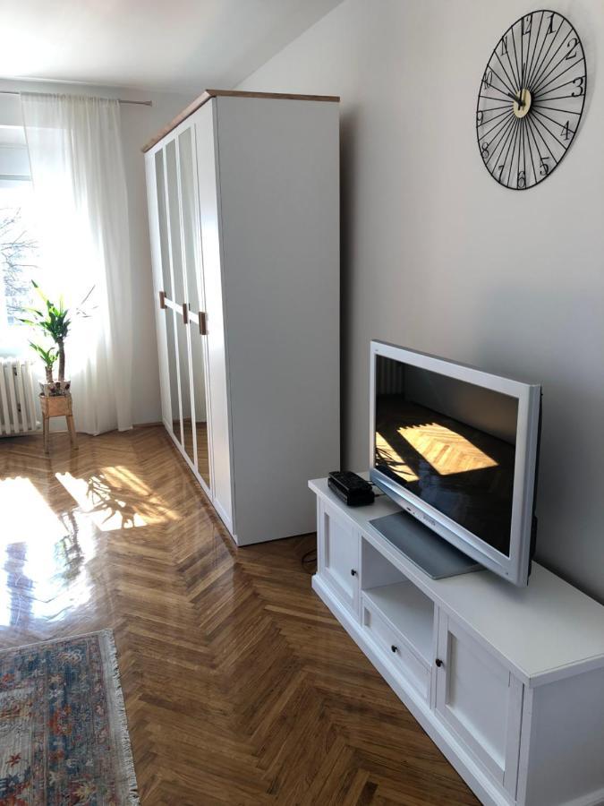 Casa Lusi Apartman Újvidék Kültér fotó